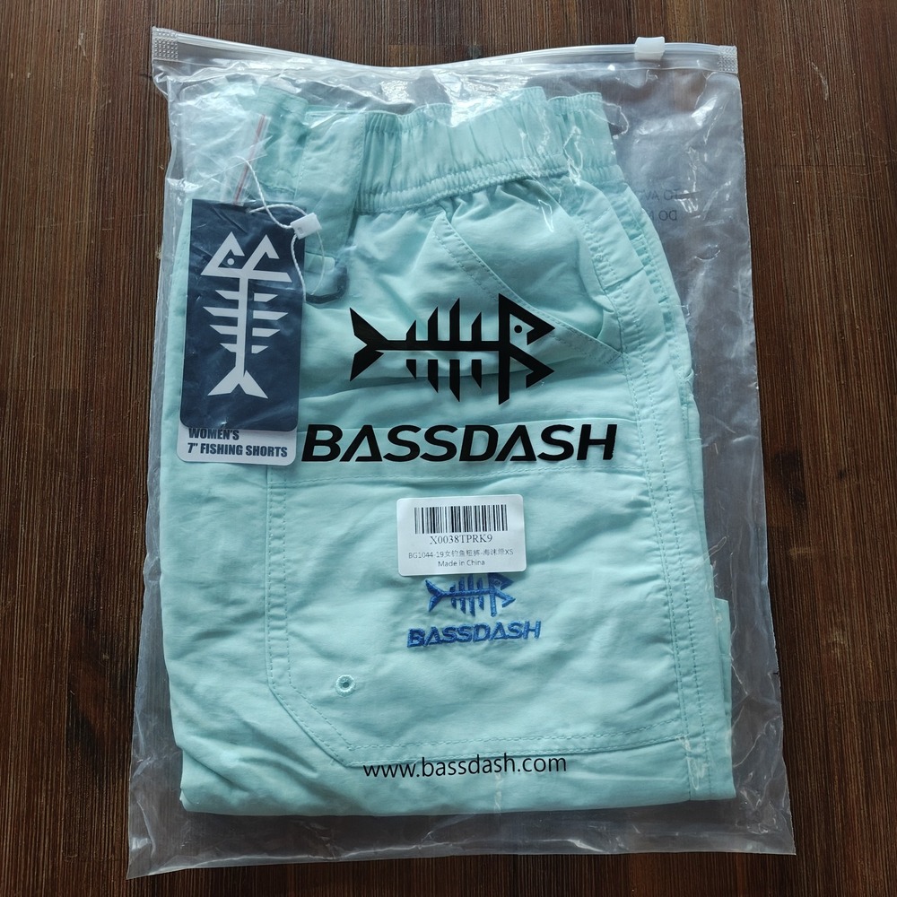 Bassdash Women's Nylon Fishing Shorts 7" Size Extra Small‎ XS Teal Light Blue
